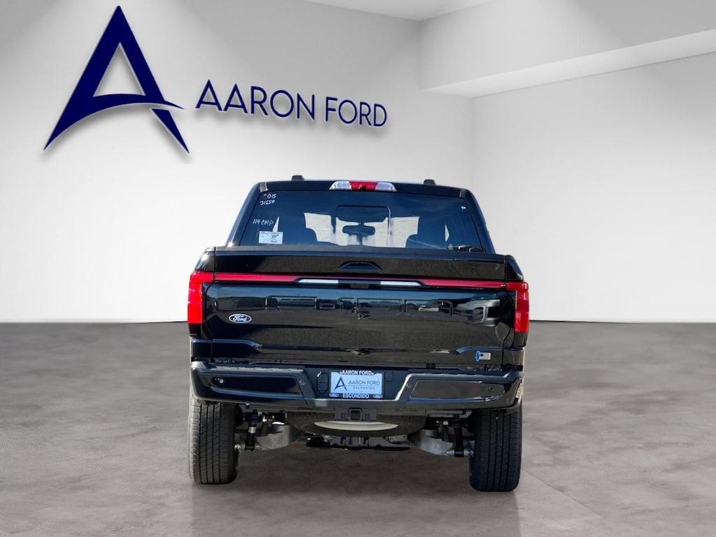 New 2025 Ford F-150 Lightning Lariat Truck