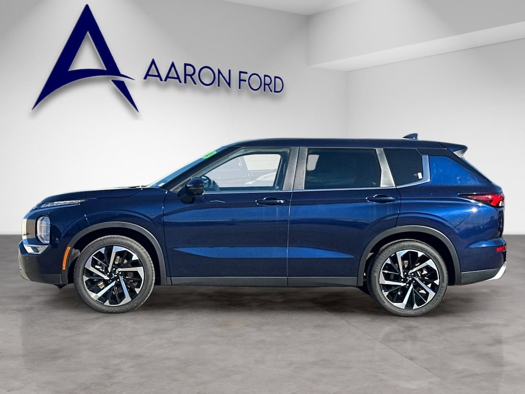 Used 2023 Mitsubishi Outlander SE SUV