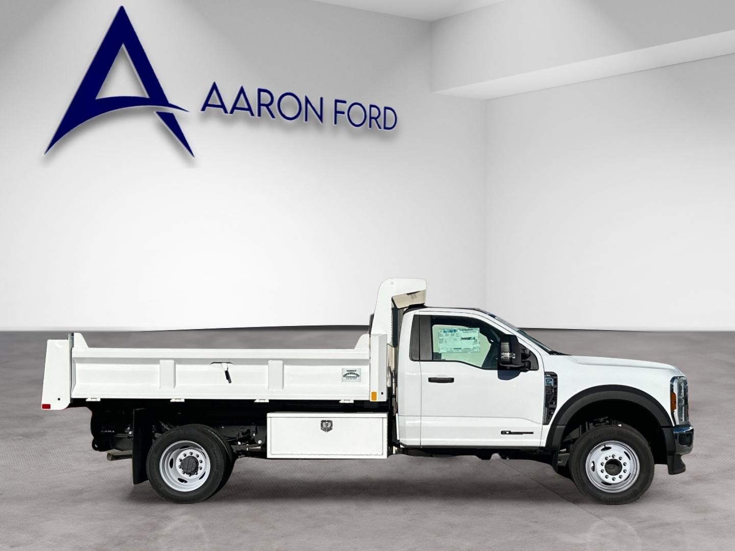 2024 Ford F-550SD XL photo 3