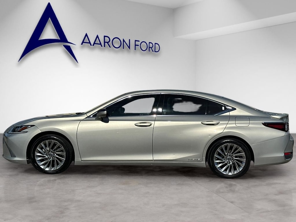 Used 2019 Lexus ES 300h Luxury Sedan
