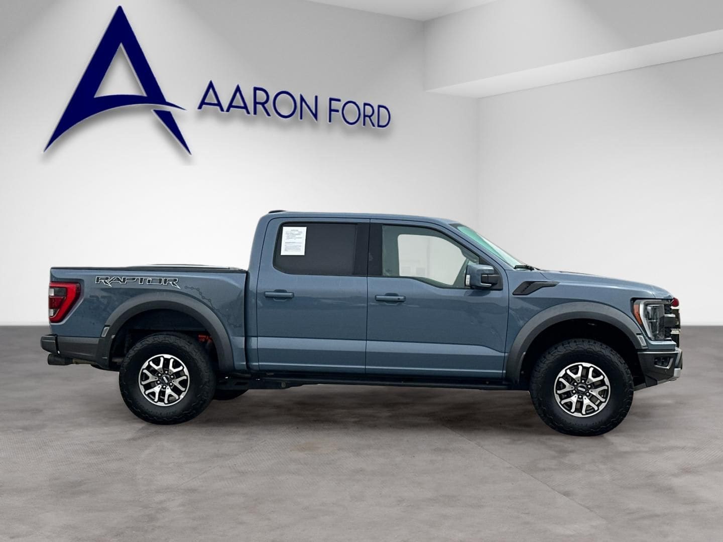 2023 Ford F-150 Raptor photo 6