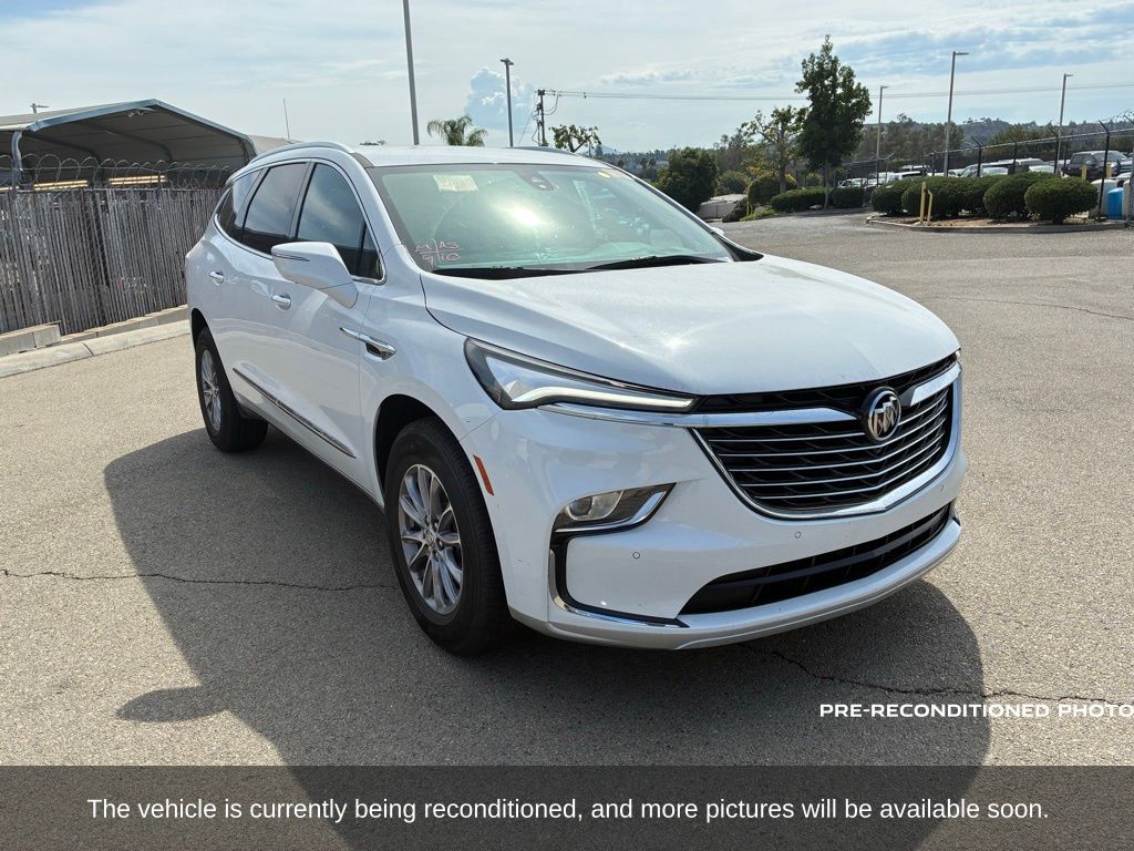 2024 Buick Enclave Premium photo 3
