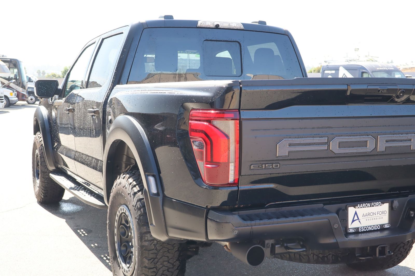 2025 Ford F-150 Raptor - Photo 16