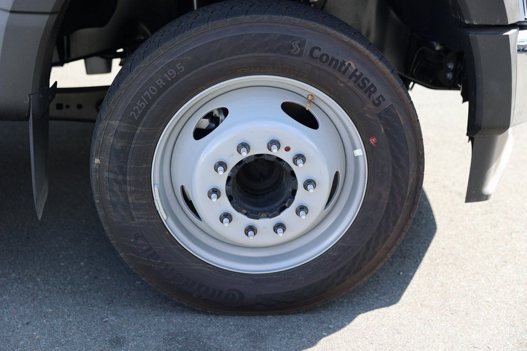 2024 Ford F-450SD XL photo 6