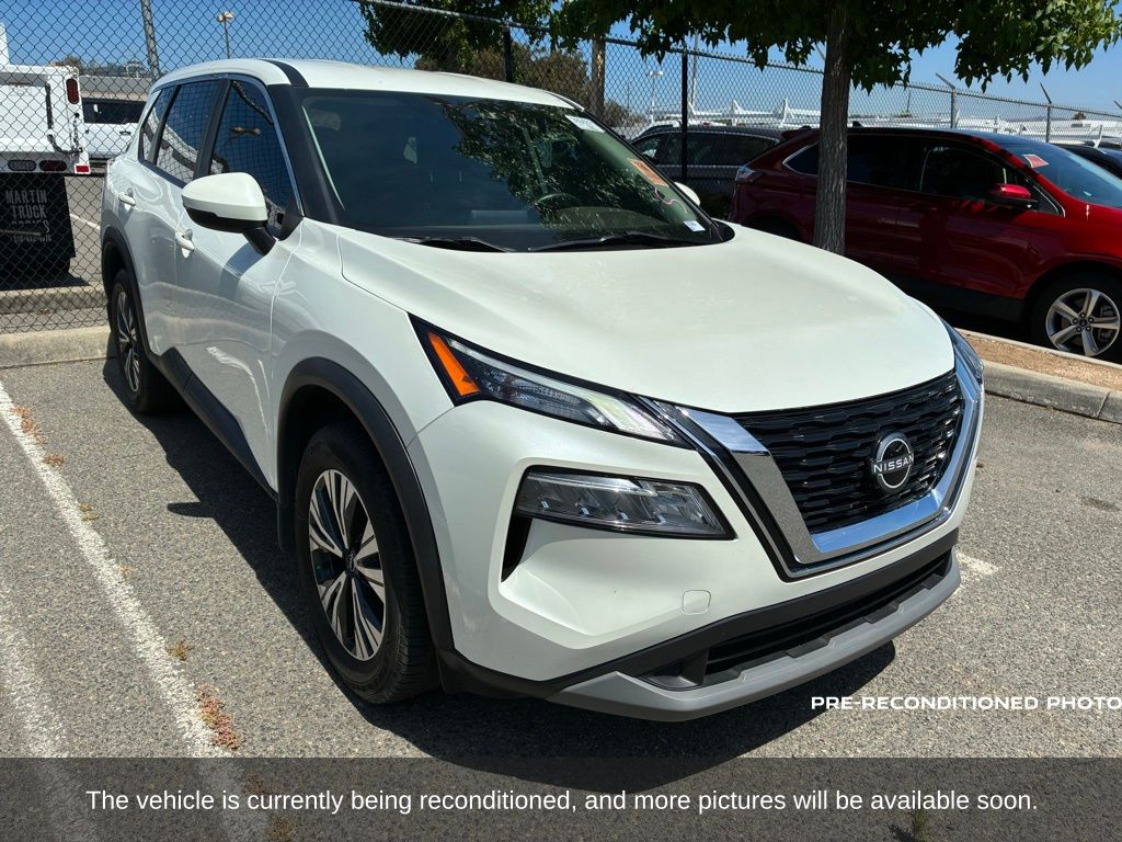 2023 Nissan Rogue SV photo 3