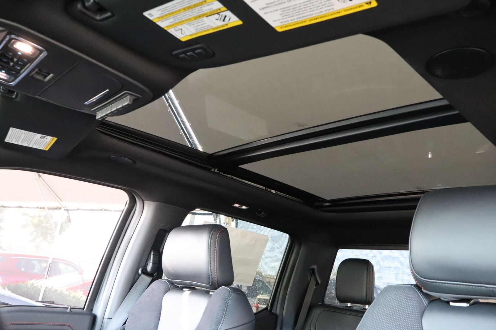 2025 Ford F-150 Raptor - Photo 39