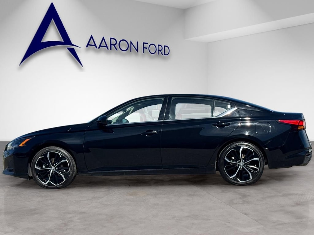 Used 2023 Nissan Altima 2.5 SR Sedan