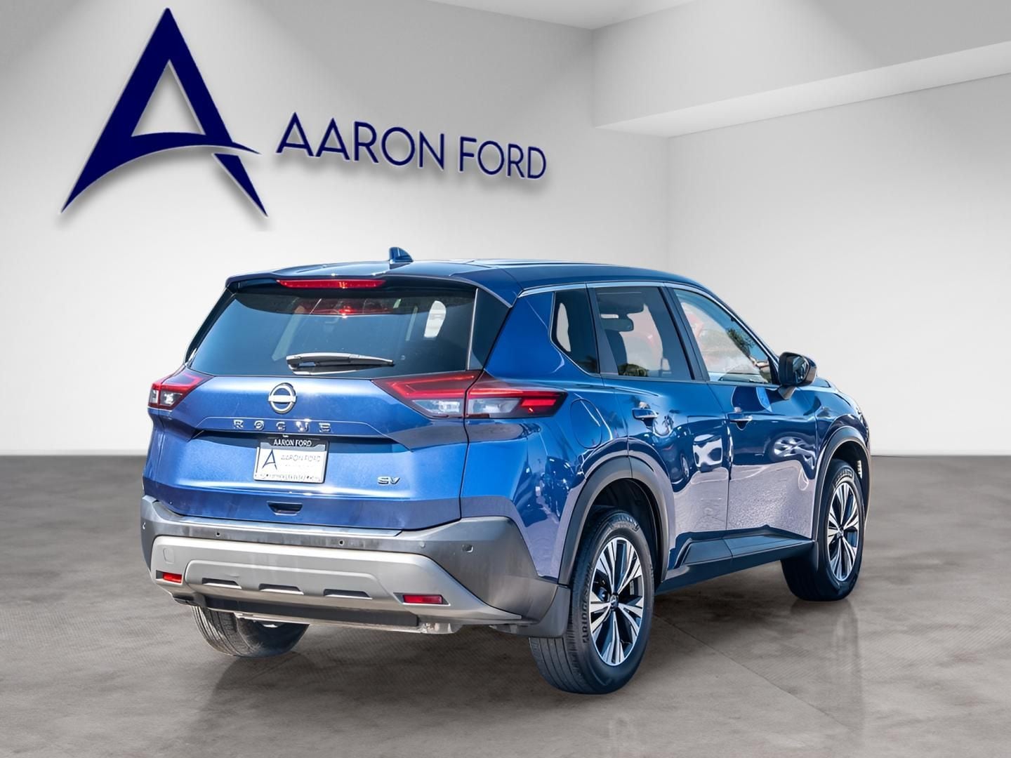 2023 Nissan Rogue SV photo 5