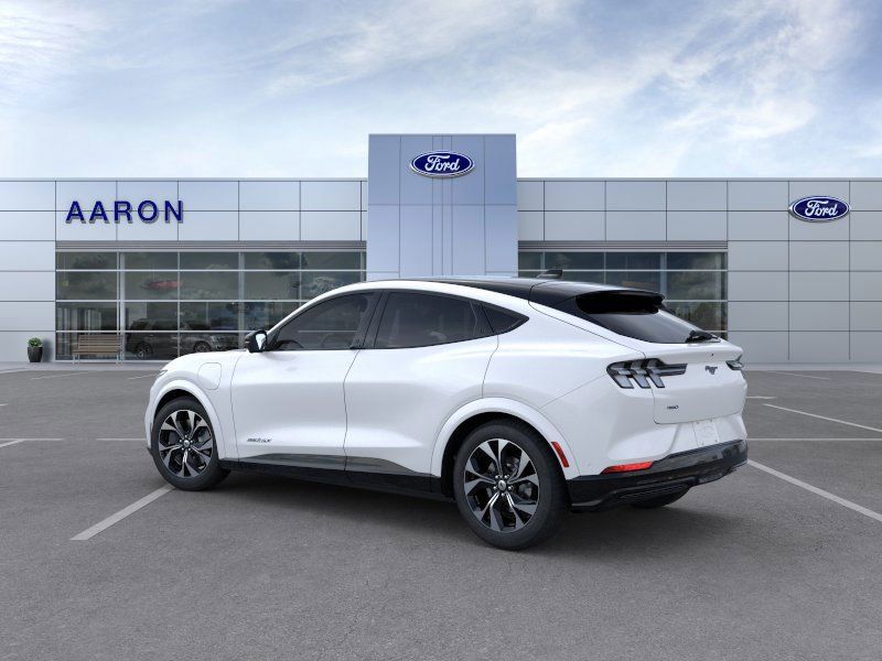 2023 Ford Mustang Mach-E Premium photo 3