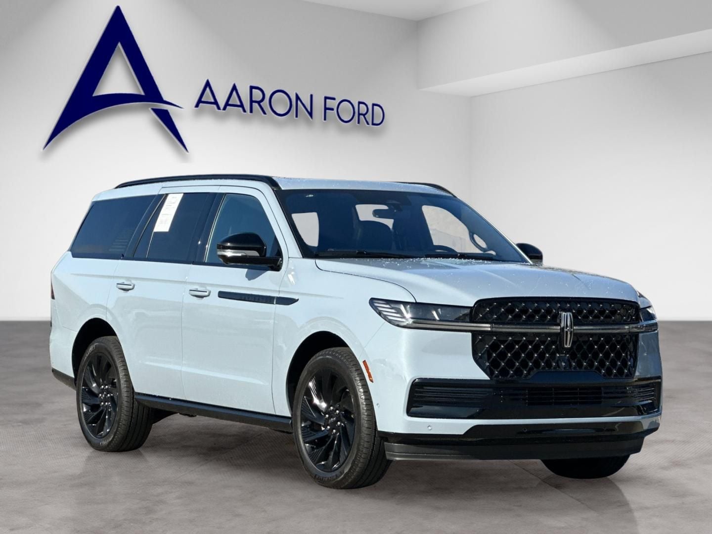 2025 Lincoln Navigator Reserve photo 3