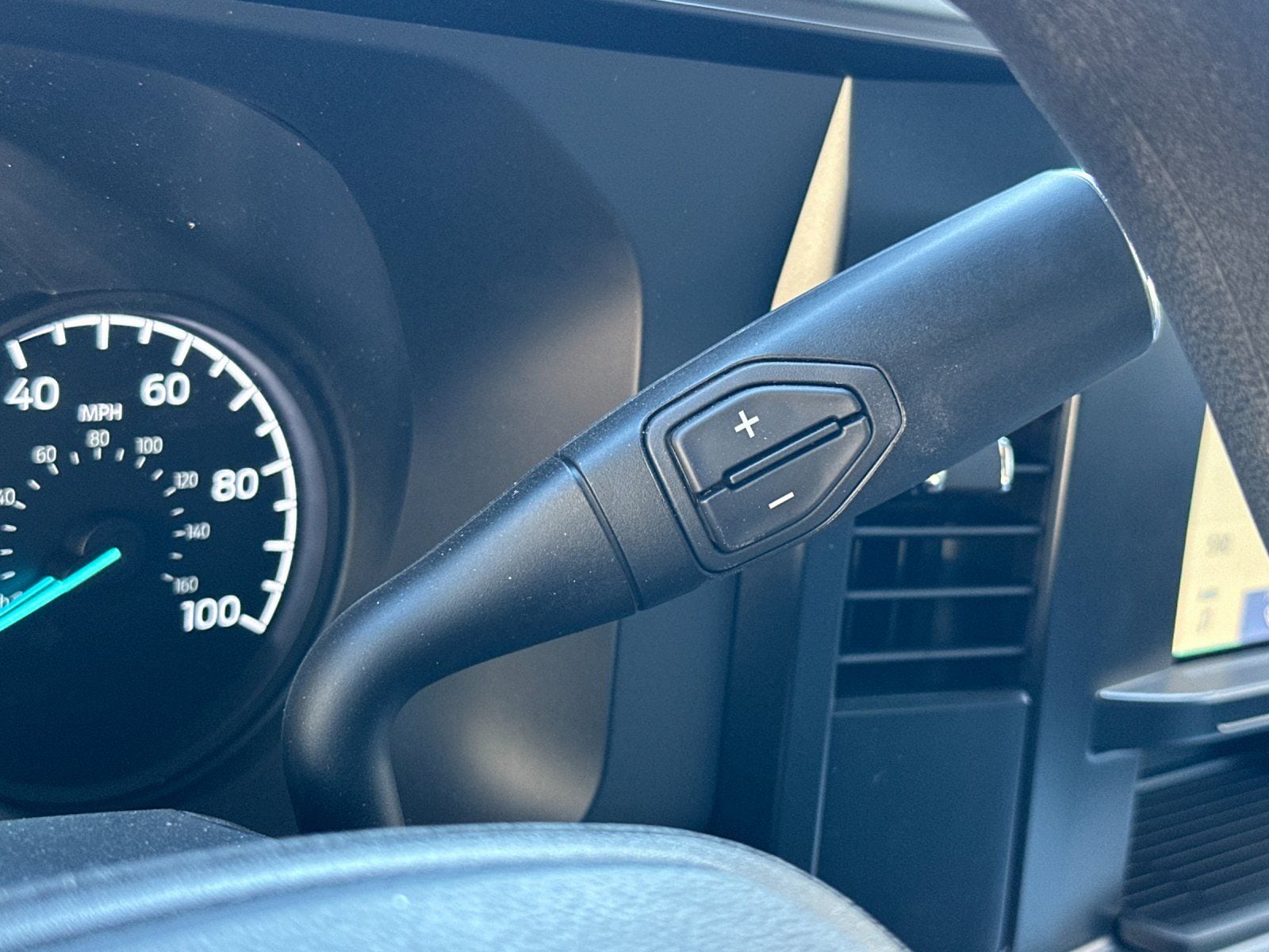 2025 Ford F-550 Super Duty Chassis Cab XL - Photo 22