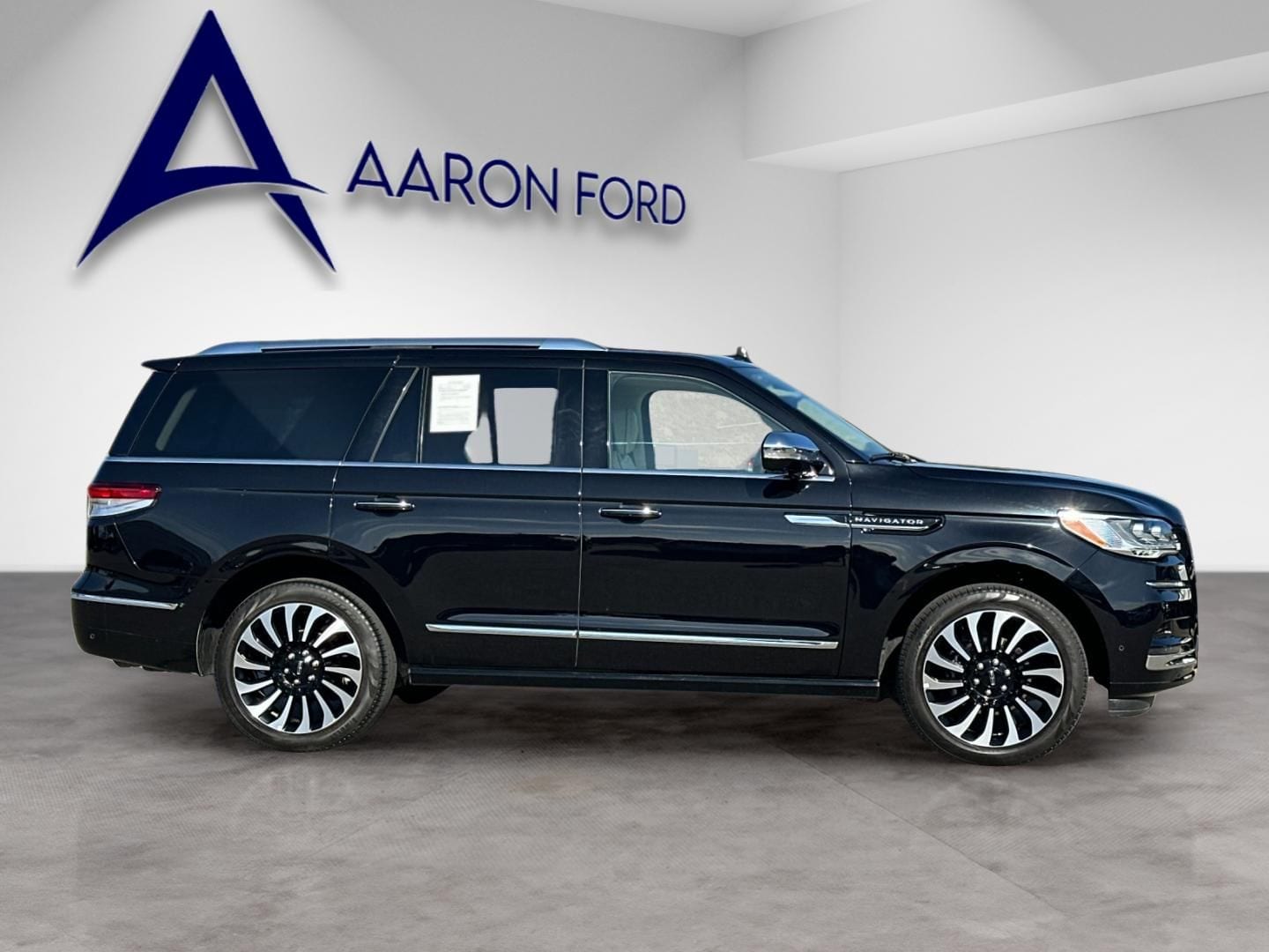 2023 Lincoln Navigator Black Label photo 6