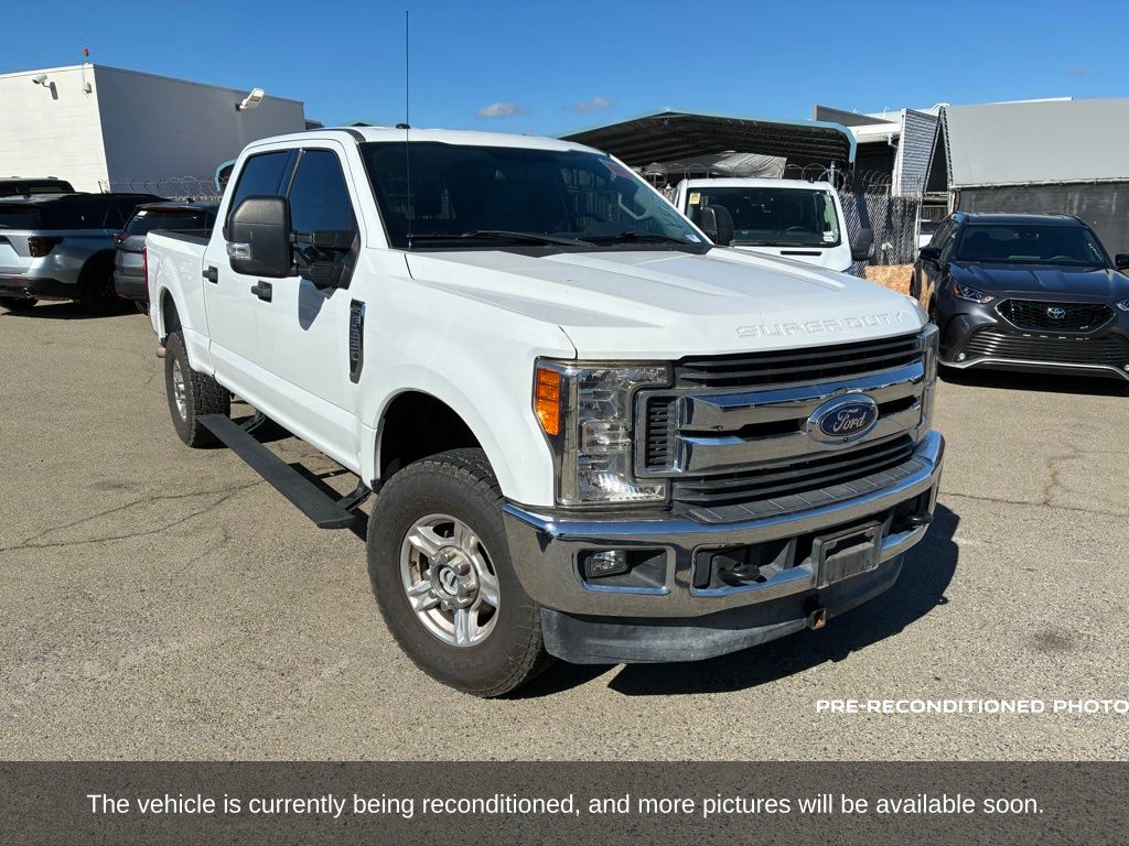 2017 Ford F-350 photo 3