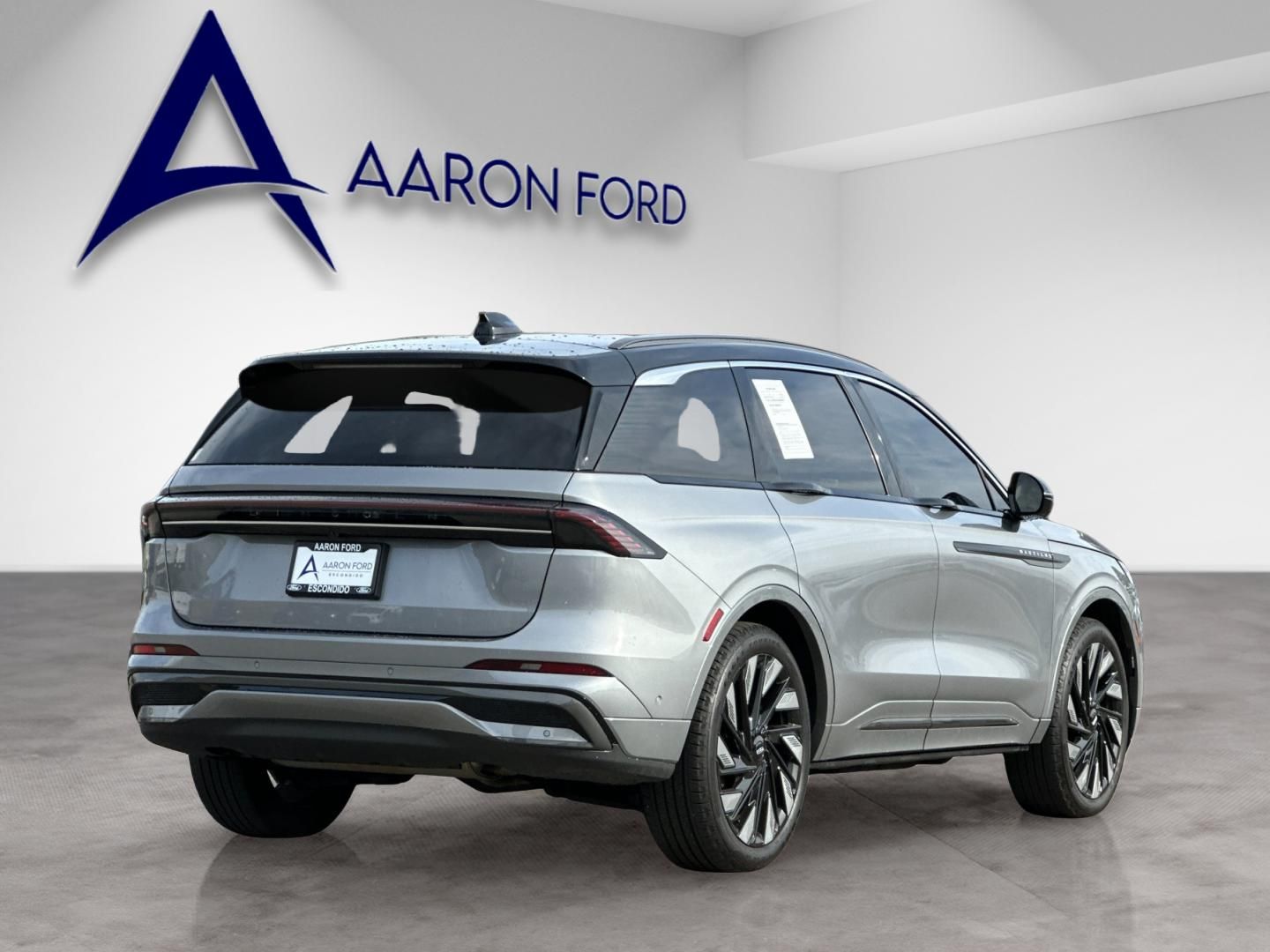 2024 Lincoln Nautilus Black Label photo 5