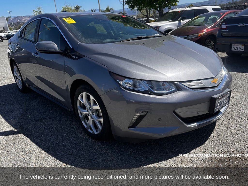 2018 Chevrolet Volt Premier photo 3