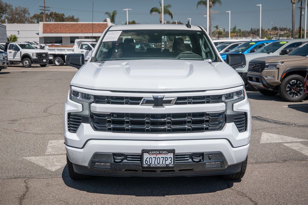 2022 Chevrolet Silverado 1500 RST photo 2