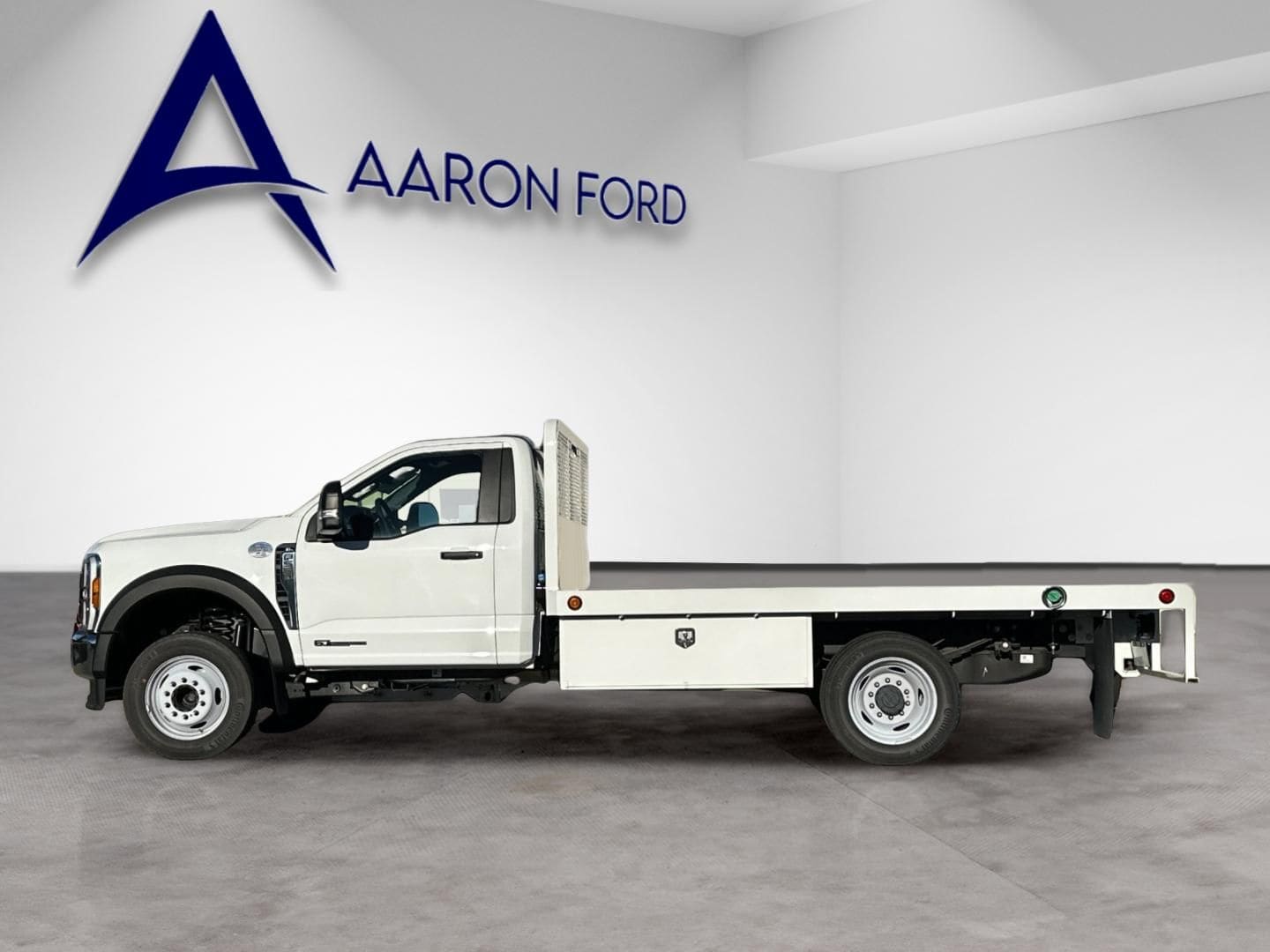 2024 Ford F-550SD XL photo 2