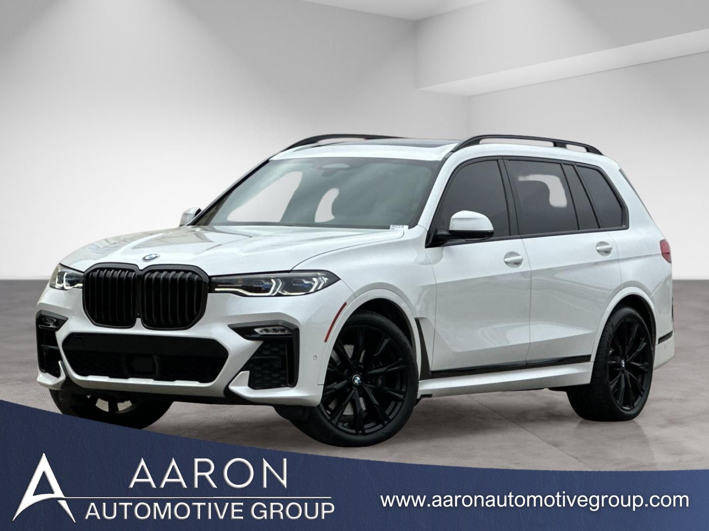 2021 BMW X7 M50i's photo