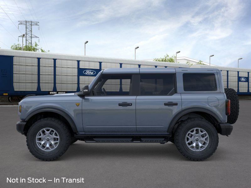 2025 Ford Bronco Badlands photo 3