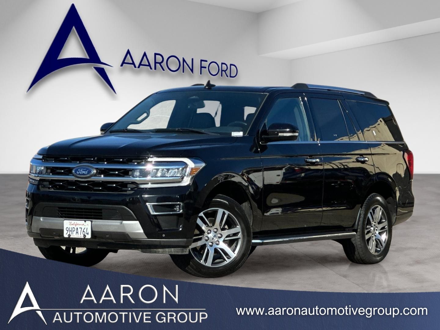 2023 Ford Expedition Limited's photo