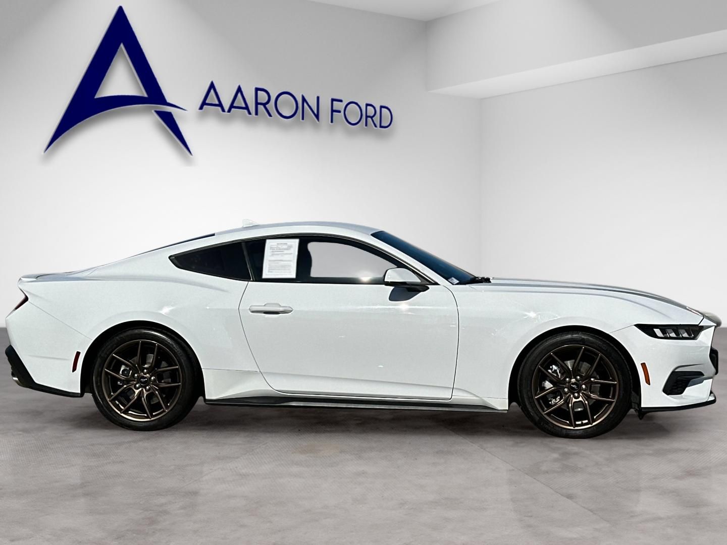 2024 Ford Mustang Ecoboost Premium photo 6