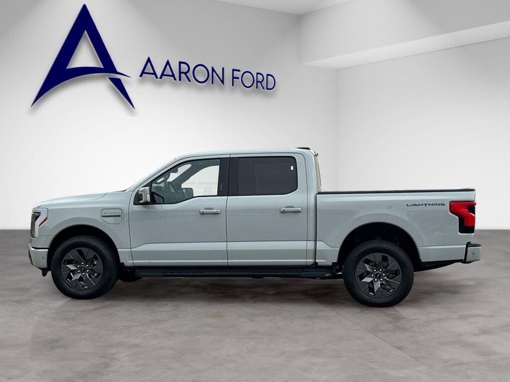 Used 2023 Ford F-150 Lightning Lariat Truck