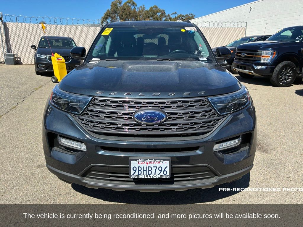 2022 Ford Explorer XLT photo 2