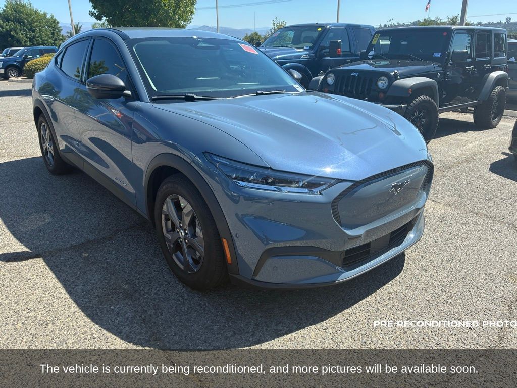 2023 Ford Mustang Mach-E Select photo 3