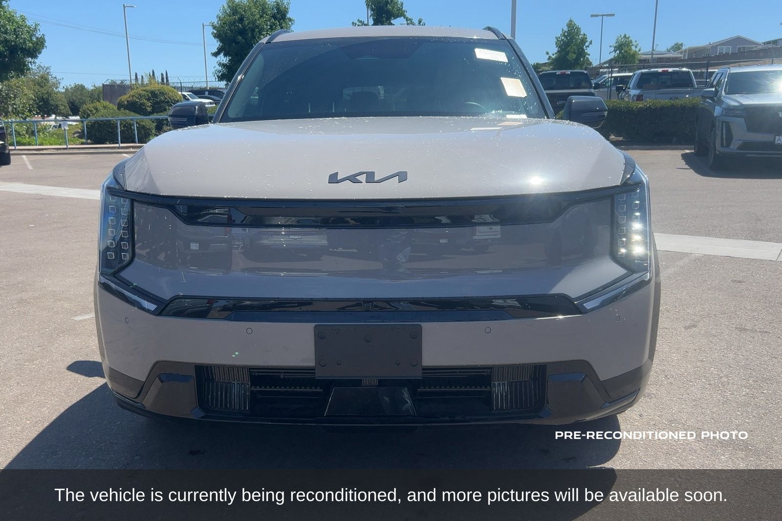 Used 2026 Kia EV9 Land with VIN 5XYADFS54TG013689 for sale in Escondido, CA