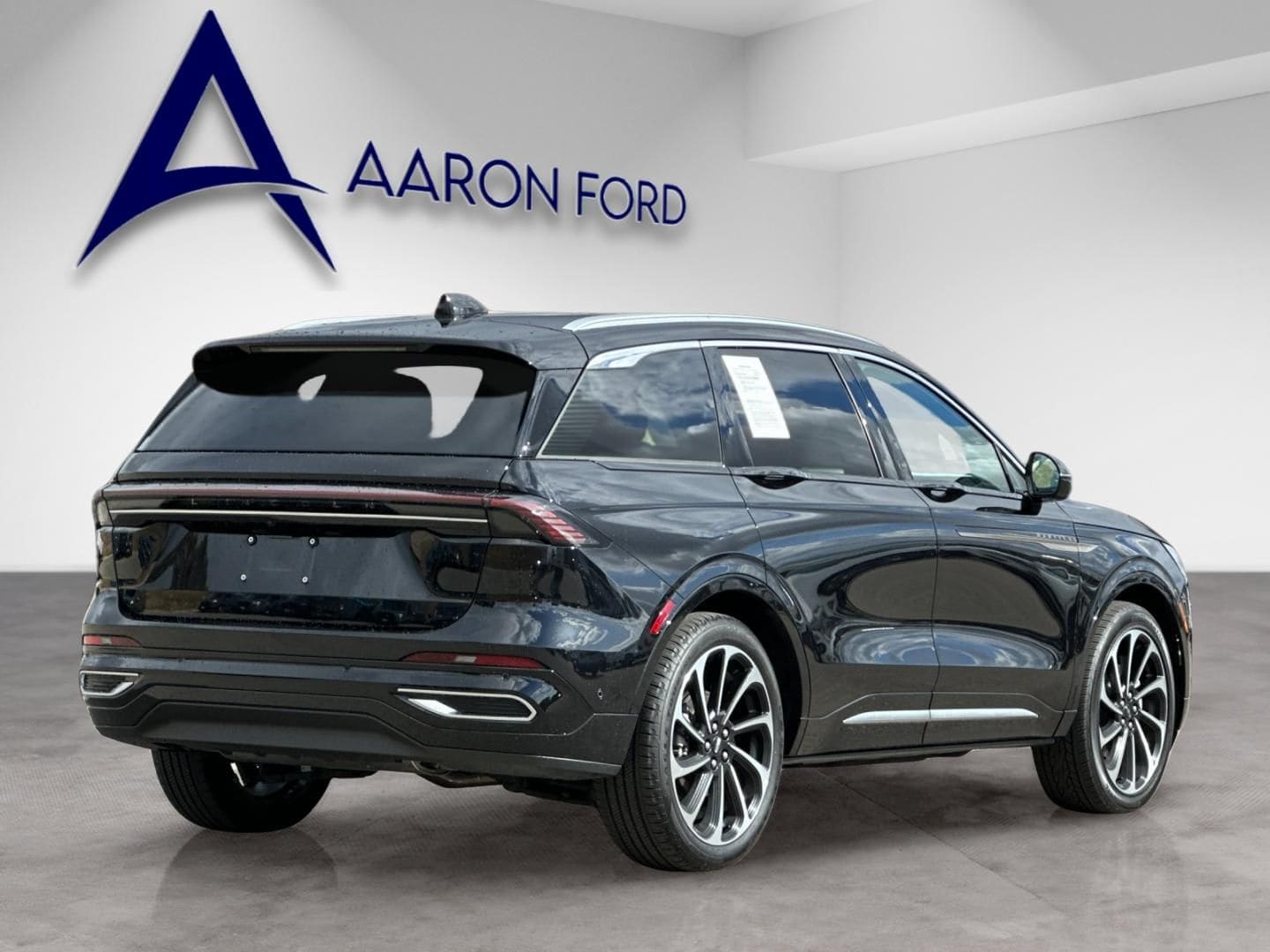 2024 Lincoln Nautilus Black Label photo 5