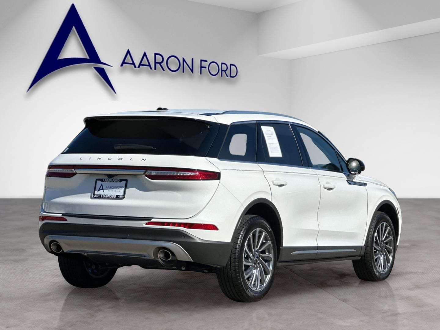 2023 Lincoln Corsair Reserve photo 5