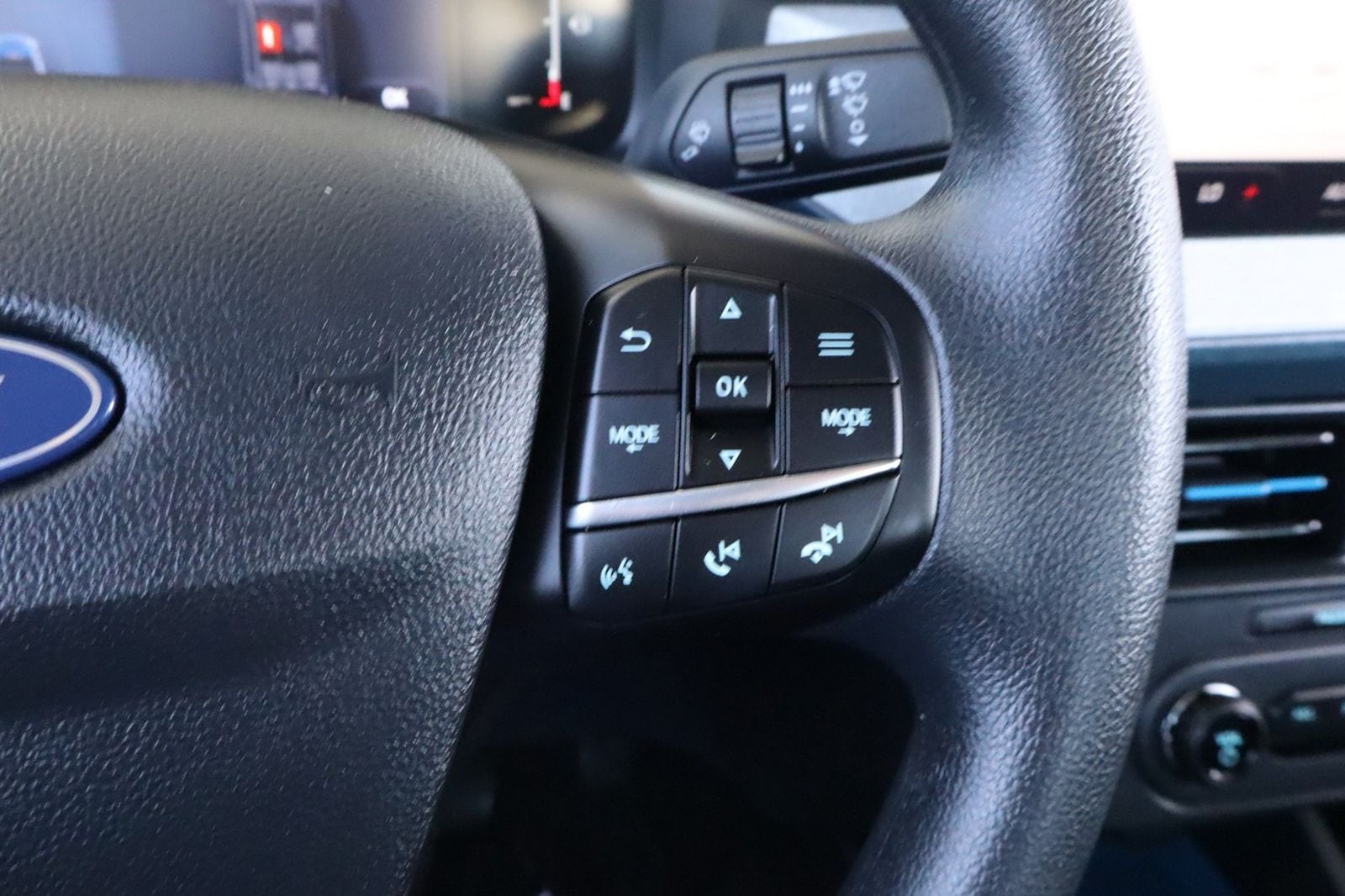 2025 Ford Maverick XLT - Photo 25