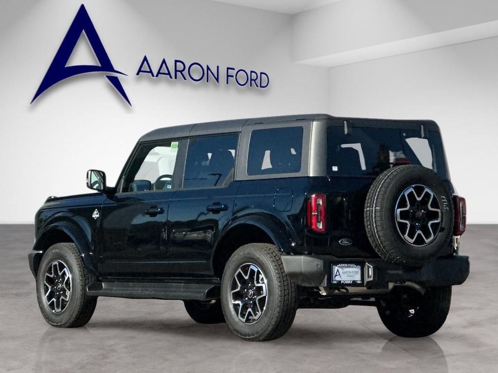 New 2025 Ford Bronco Outer Banks SUV