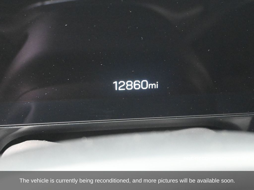 2025 Gmc Yukon photo 3