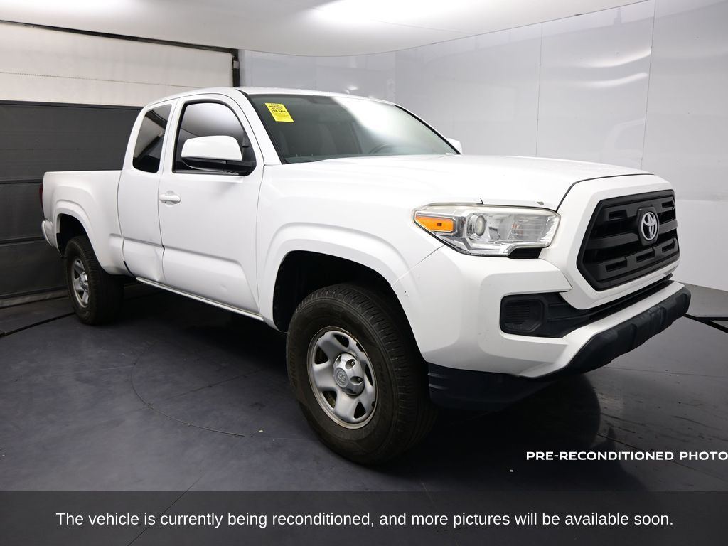 2016 Toyota Tacoma SR photo 2