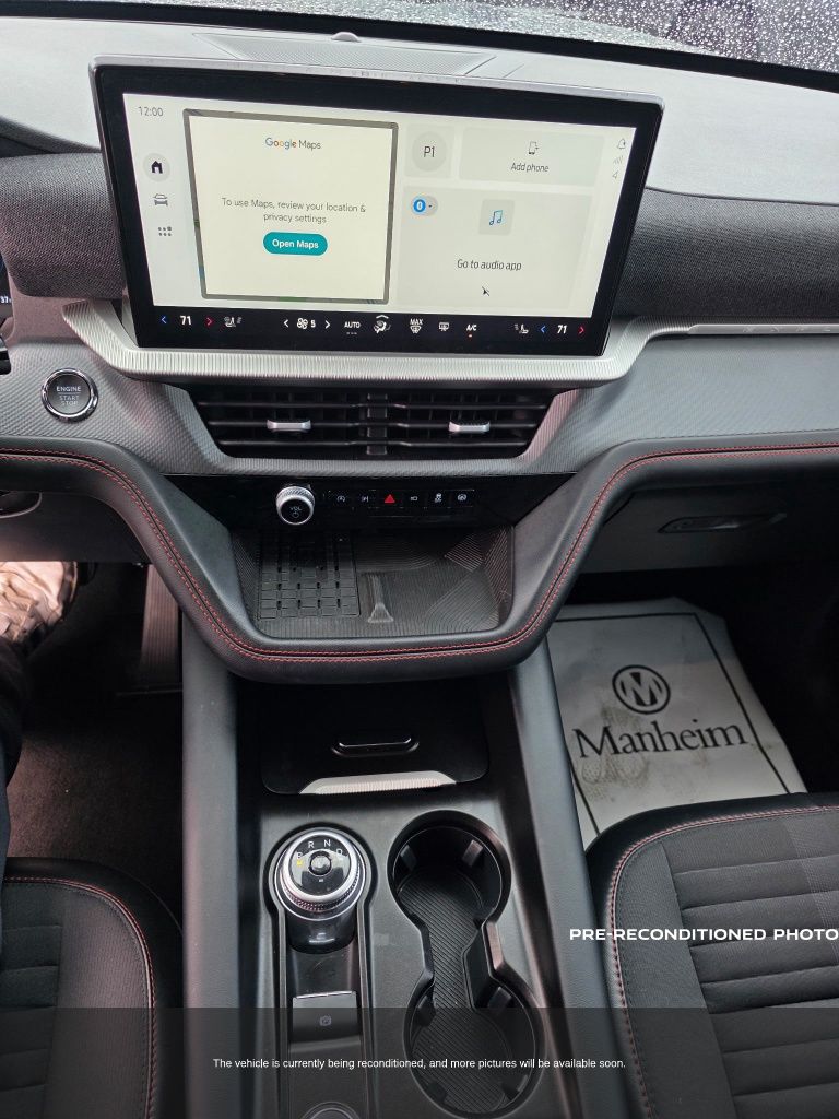 2025 Ford Explorer ST-Line photo 6