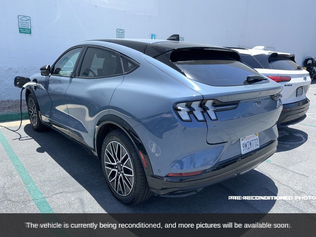 2024 Ford Mustang Mach-E Premium photo 3