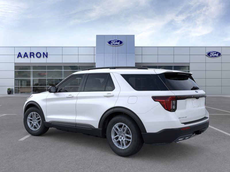 2026 Ford Explorer photo 3