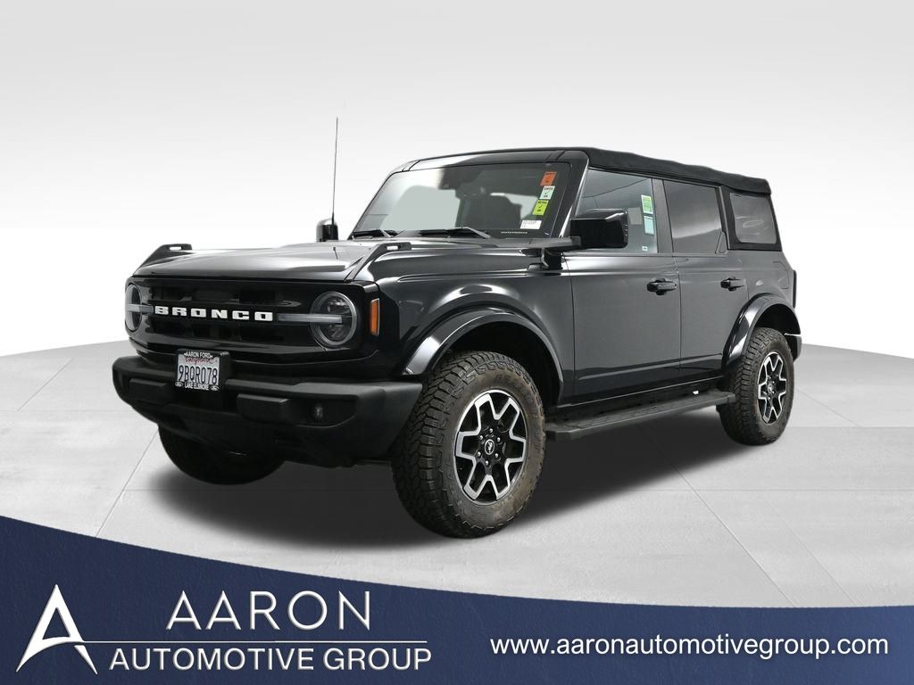 2022 Ford Bronco 4-Door Outer Banks's photo