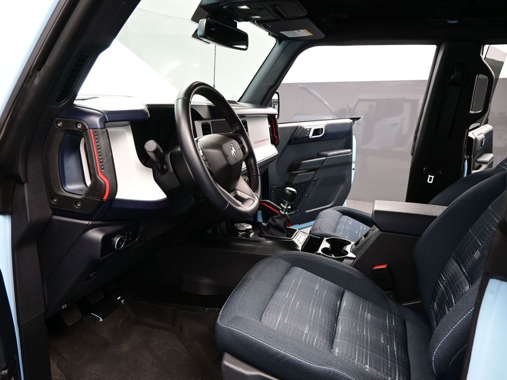 2024 Ford Bronco Heritage Edition photo 3