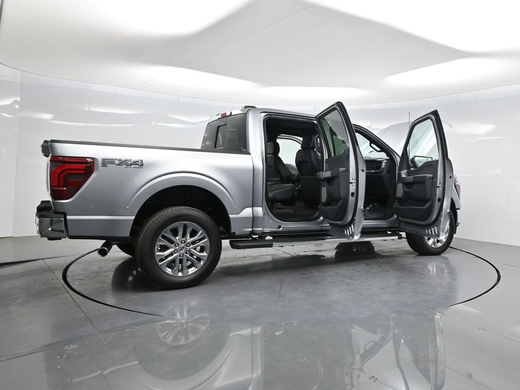 2025 Ford F-150 Lariat photo 4