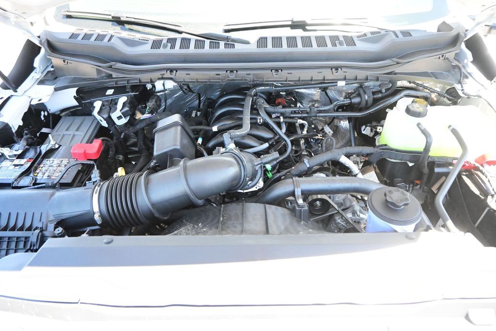 2025 Ford F-350 Super Duty Chassis Cab XL - Photo 15
