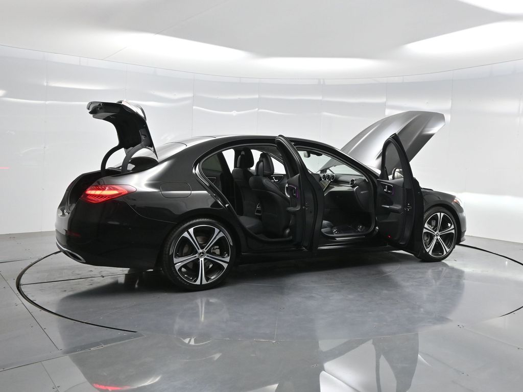 2022 Mercedes Benz C 300 Sedan photo 4