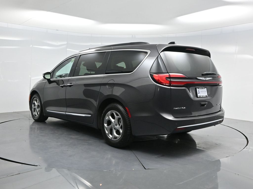 2023 Chrysler Pacifica Limited photo 5
