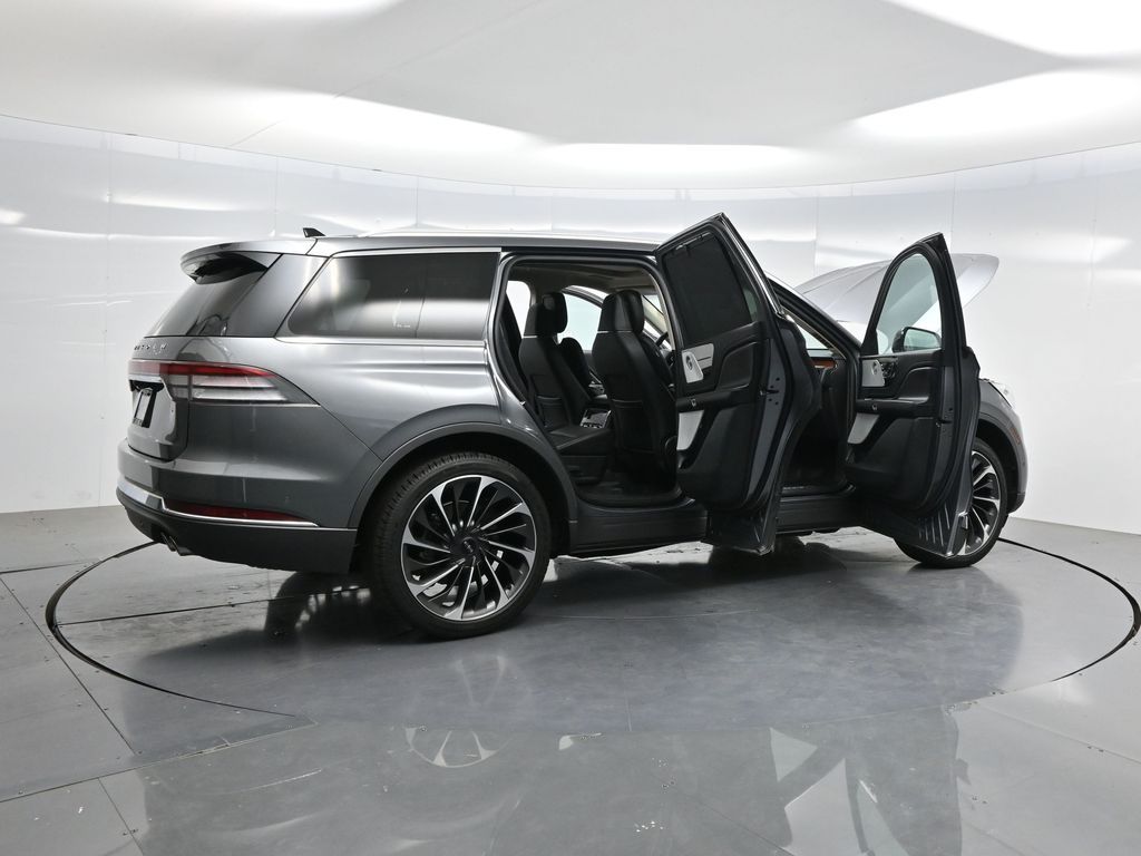 2023 Lincoln Aviator Reserve photo 4