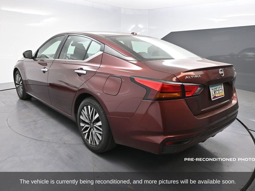 Used 2023 Nissan Altima 2.5 SV Sedan