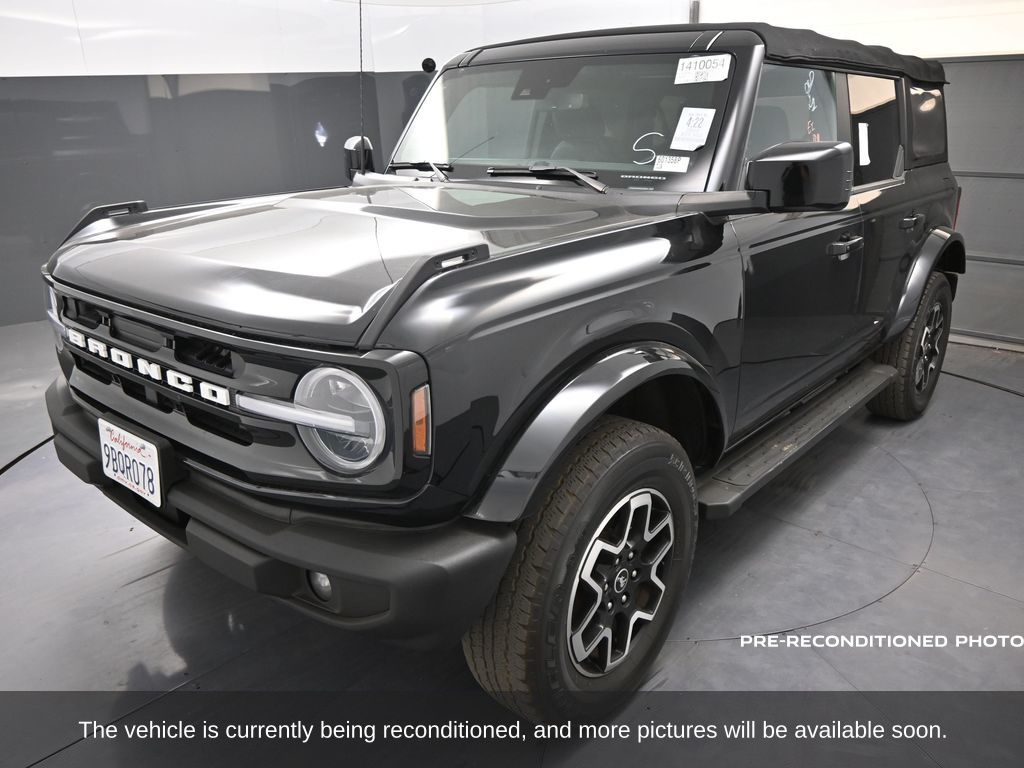 2022 Ford Bronco Outer Banks photo 4