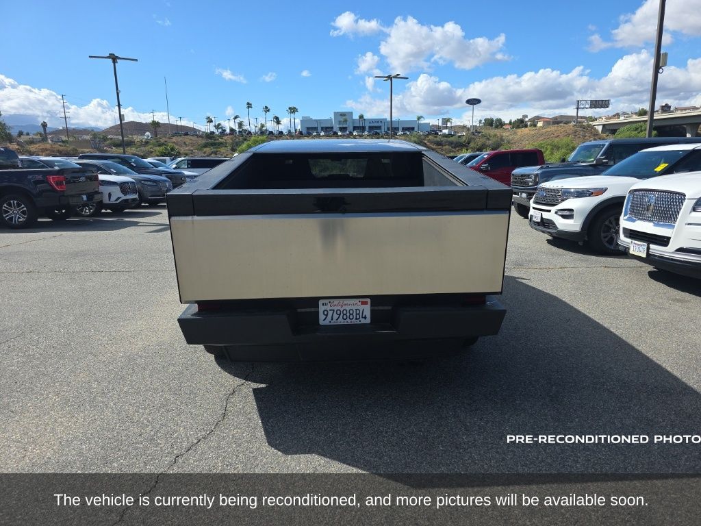 2024 Tesla Cybertruck Base photo 6