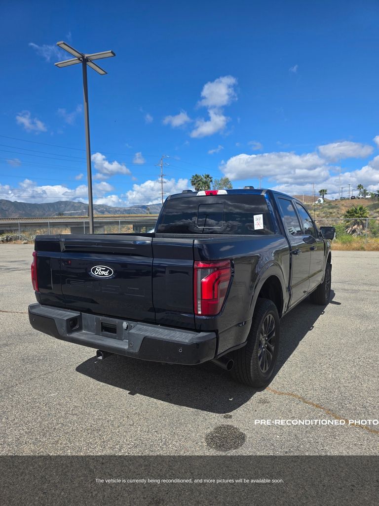 2024 Ford F-150 Platinum photo 4