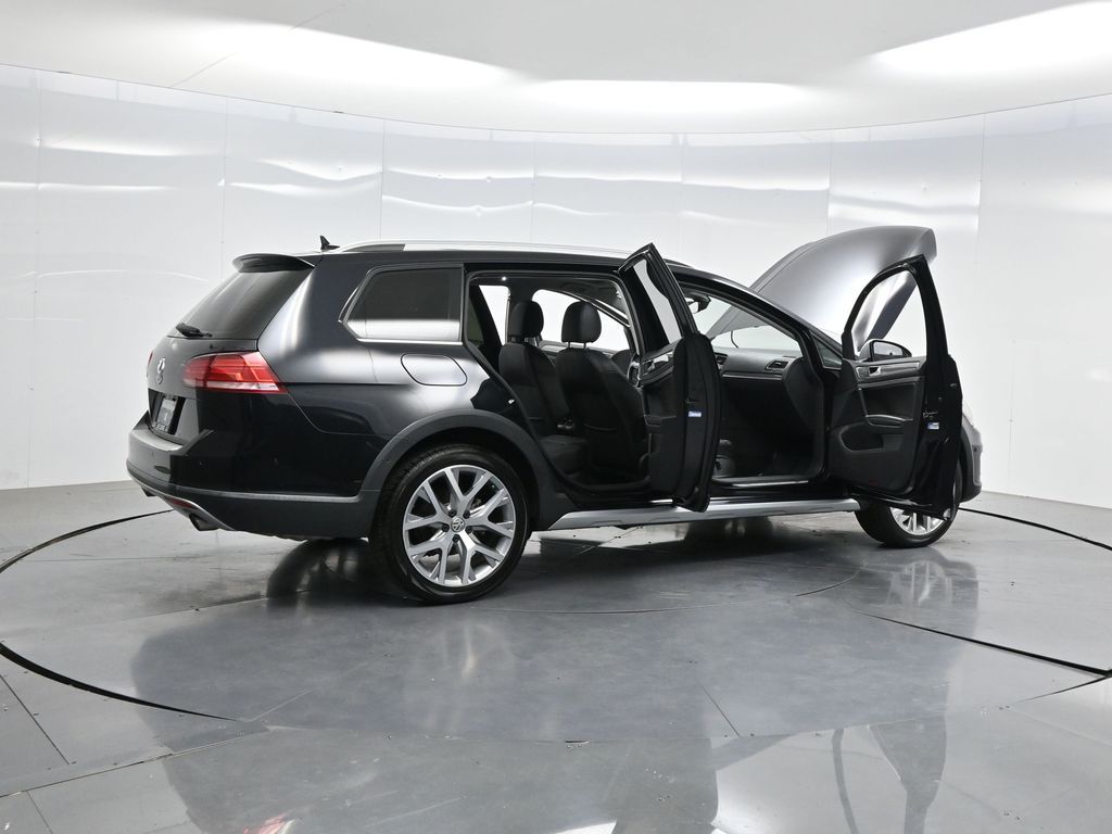 2019 Volkswagen Golf Alltrack TSI SEL photo 4